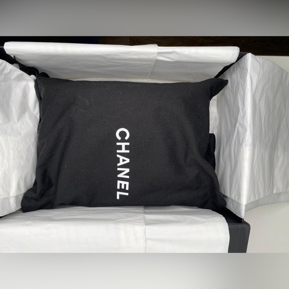 Chanel Métiers d’Art CC Jewel Mini Camera Bag – Rothenium (Grey) Color Lambskin - Picture 8 of 16